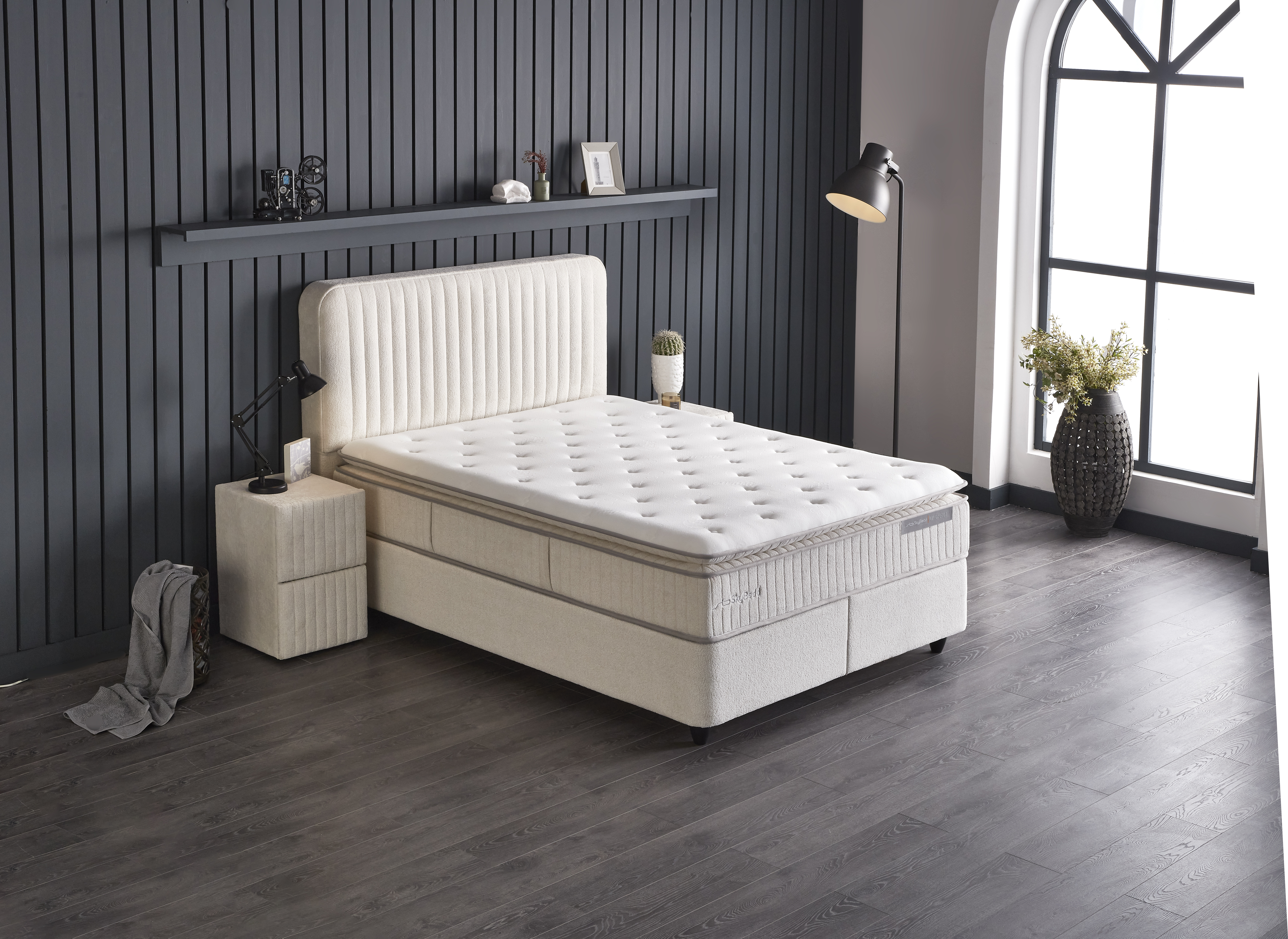 KREVET BRIDA - Zećanka